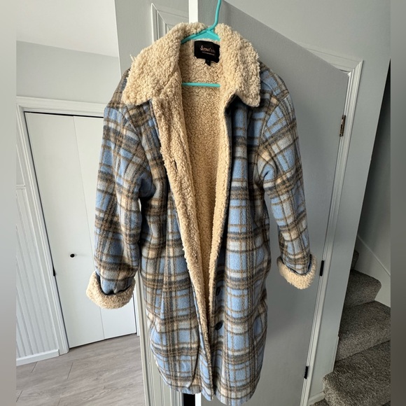 Fleece shacket - Picture 2 of 2